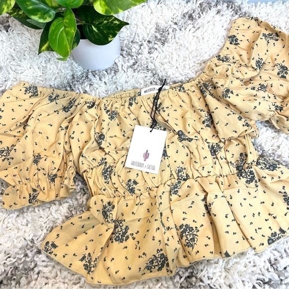 NWT Whiteroom + Cactus Ivory Floral Skirt Set
Yellow Floral Ruffle Set - Picture 5 of 10